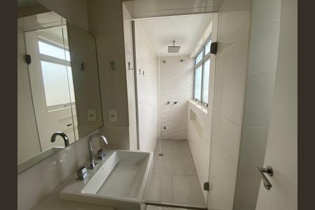 Apartamento para alugar com 163m², 1 quarto e 4 vagasBanheiro da Suíte 2