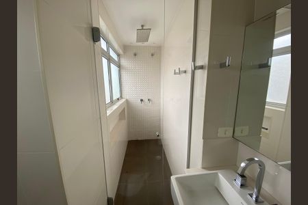 Apartamento para alugar com 163m², 1 quarto e 4 vagasBanheiro da Suíte 1