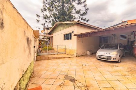 Casa à venda com 130m², 3 quartos e 4 vagas