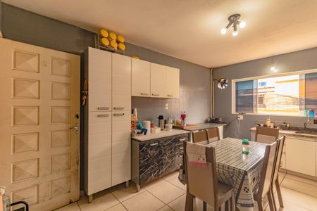 Casa à venda com 130m², 3 quartos e 4 vagas