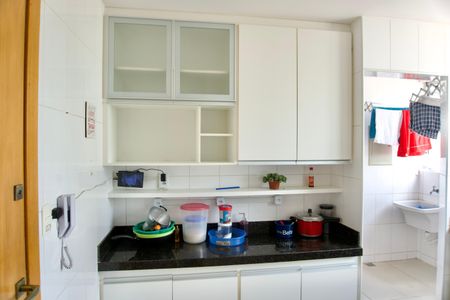 Apartamento à venda com 183m², 3 quartos e 2 vagasCozinha - Armários