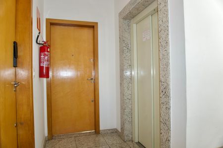 Apartamento à venda com 183m², 3 quartos e 2 vagasÁrea Comum - Elevador