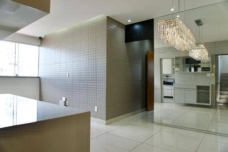 Sala 1 de apartamento para alugar com 3 quartos, 183m² em Sagrada Família, Belo Horizonte