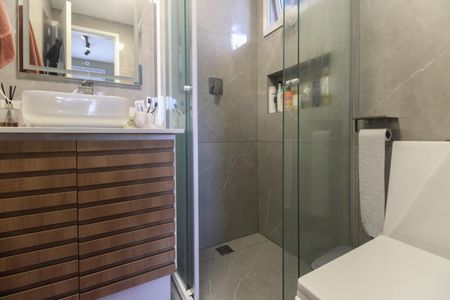 Apartamento à venda com 69m², 2 quartos e 1 vaga Apartamento à venda com 69m², 2 quartos e 1 vagaBanheiro Suíte