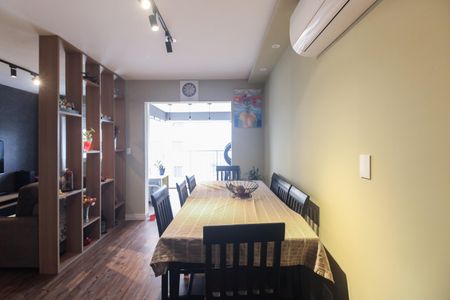 Apartamento à venda com 69m², 2 quartos e 1 vaga Apartamento à venda com 69m², 2 quartos e 1 vagaSala