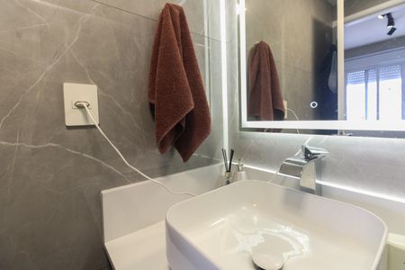 Apartamento à venda com 69m², 2 quartos e 1 vaga Apartamento à venda com 69m², 2 quartos e 1 vagaBanheiro Suíte