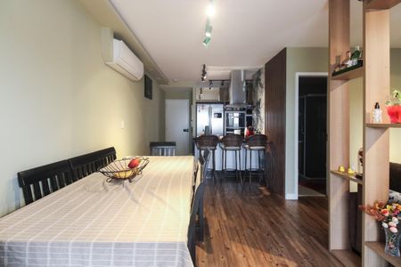 Apartamento à venda com 69m², 2 quartos e 1 vaga Apartamento à venda com 69m², 2 quartos e 1 vagaSala