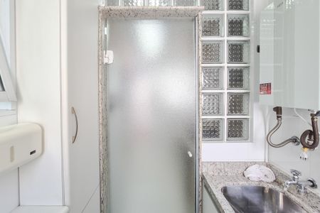 Apartamento à venda com 65m², 3 quartos e 1 vagaÁrea de Serviço