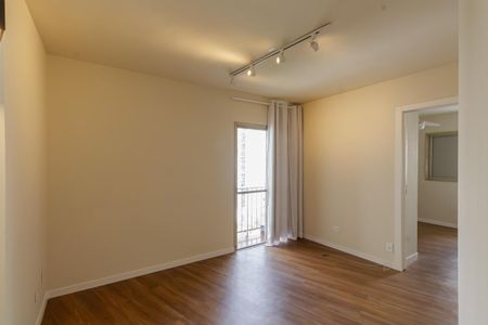 Sala de kitnet/studio para alugar com 1 quarto, 37m² em Vila Uberabinha, São Paulo