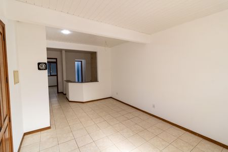Casa à venda com 135m², 3 quartos e 2 vagas Casa à venda com 135m², 3 quartos e 2 vagasSala