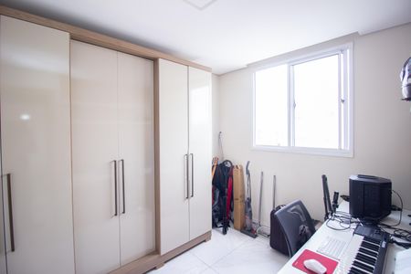 Quarto 2 de apartamento à venda com 2 quartos, 45m² em Chácara Cotia, Contagem