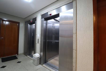 Apartamento para alugar com 84m², 3 quartos e 2 vagasElevadores