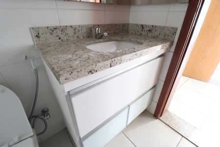 Apartamento para alugar com 84m², 3 quartos e 2 vagasBanheiro Social