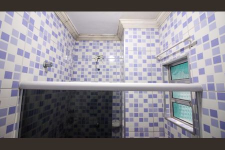 Casa para alugar com 55m², 2 quartos e 1 vaga Casa para alugar com 55m², 2 quartos e 1 vagaBanheiro da Suíte 1