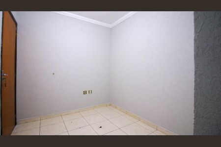 Suíte 1 de casa para alugar com 2 quartos, 55m² em Jardim Cinco de Julho, São Paulo