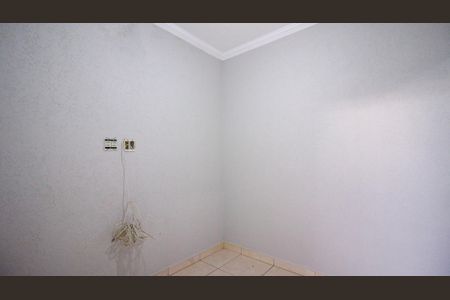 Casa para alugar com 55m², 2 quartos e 1 vaga Casa para alugar com 55m², 2 quartos e 1 vagaSuíte 2