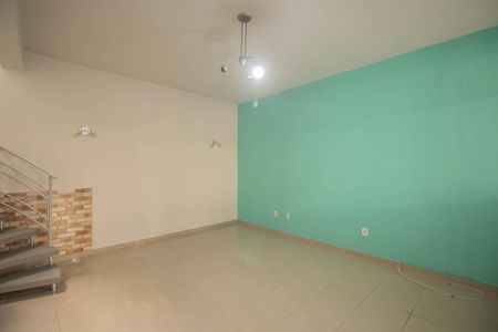 Sala de casa para alugar com 3 quartos, 100m² em Porto da Pedra, São Gonçalo