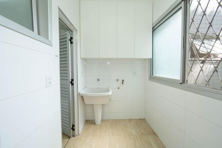 Apartamento para alugar com 110m², 3 quartos e 1 vaga Apartamento para alugar com 110m², 3 quartos e 1 vagaAREA DE SERVICO