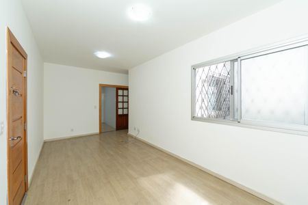 Apartamento para alugar com 110m², 3 quartos e 1 vaga Apartamento para alugar com 110m², 3 quartos e 1 vagaSALA