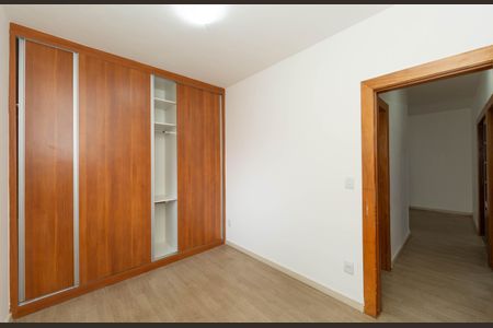 Apartamento para alugar com 110m², 3 quartos e 1 vaga Apartamento para alugar com 110m², 3 quartos e 1 vagaQUARTO1