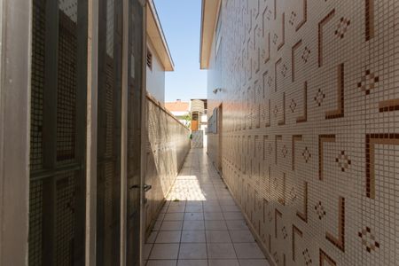 Casa para alugar com 191m², 4 quartos e 3 vagasEntrada 