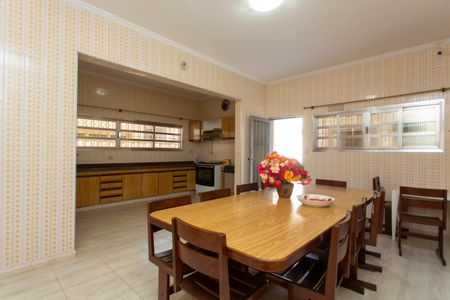 Casa para alugar com 191m², 4 quartos e 3 vagasCozinha / Copa 