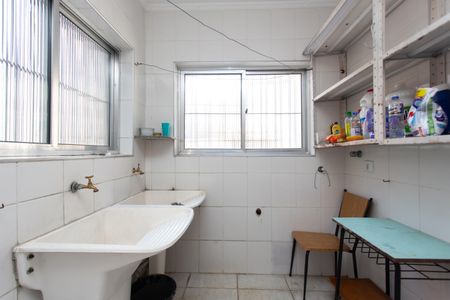 Casa para alugar com 191m², 4 quartos e 3 vagasÁrea de Serviço 