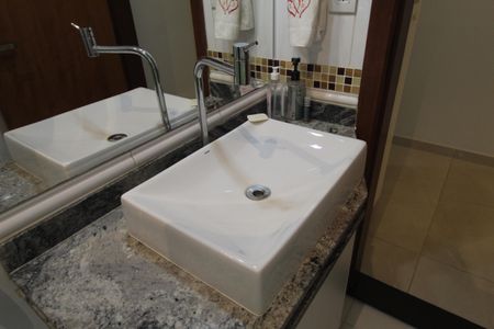 Apartamento para alugar com 94m², 2 quartos e 2 vagasBanheiro Social