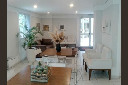 Sala de apartamento à venda com 2 quartos, 54m² em Vila Alzira, Santo André