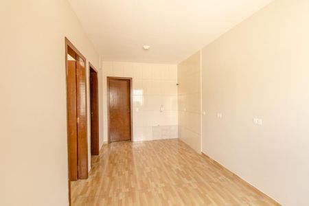 Sala/Cozinha de casa para alugar com 2 quartos, 42m² em Uberaba, Curitiba