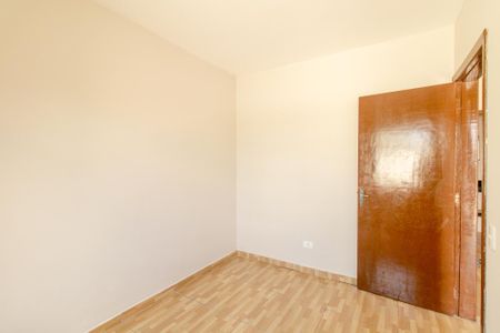 Quarto 1 de casa para alugar com 2 quartos, 42m² em Uberaba, Curitiba