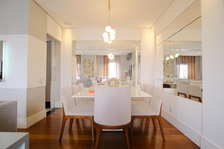 Apartamento à venda com 124m², 3 quartos e 4 vagasSala