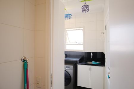 Apartamento à venda com 124m², 3 quartos e 4 vagasBanheiro de serviço