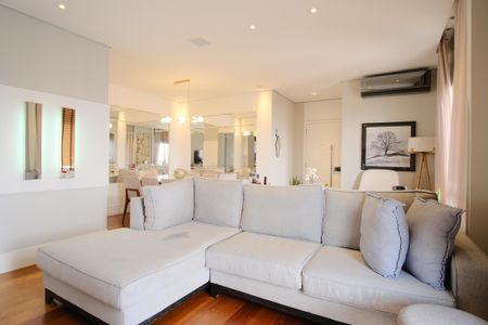 Apartamento à venda com 124m², 3 quartos e 4 vagasSala