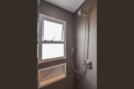 Apartamento à venda com 67m², 1 quarto e 2 vagasBanheiro da suíte