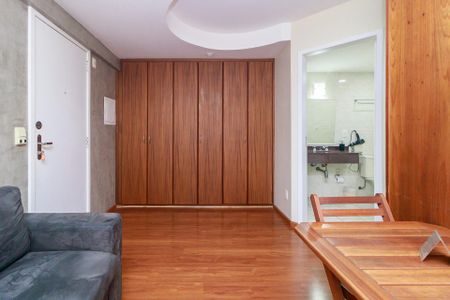 Apartamento à venda com 33m², 1 quarto e sem vagaSala