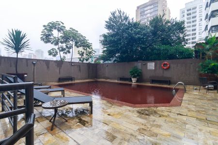 Apartamento à venda com 34m², 1 quarto e sem vagaPiscina