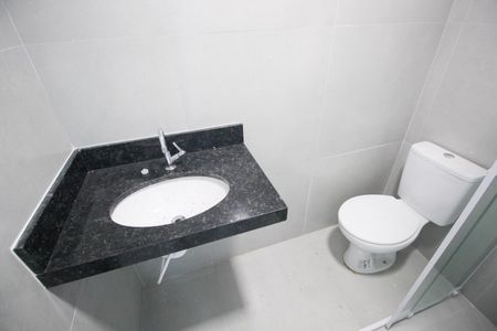 Studio - Banheiro de kitnet/studio para alugar com 1 quarto, 20m² em Santo Amaro, São Paulo