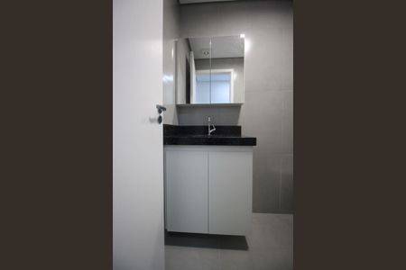 Studio - Banheiro de kitnet/studio para alugar com 1 quarto, 20m² em Santo Amaro, São Paulo