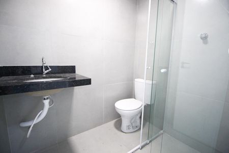 Studio - Banheiro de kitnet/studio para alugar com 1 quarto, 20m² em Santo Amaro, São Paulo