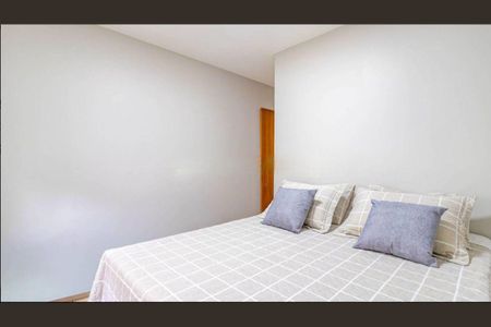 Quarto de apartamento à venda com 2 quartos, 60m² em Floresta, Belo Horizonte