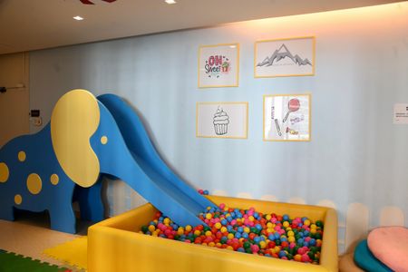 Apartamento à venda com 140m², 2 quartos e 2 vagasBrinquedoteca