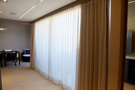 Apartamento à venda com 140m², 2 quartos e 2 vagasSala