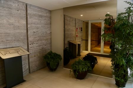 Apartamento à venda com 140m², 2 quartos e 2 vagasHall de entrada