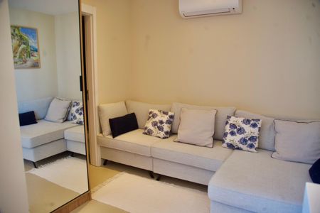 Apartamento à venda com 140m², 2 quartos e 2 vagasSala