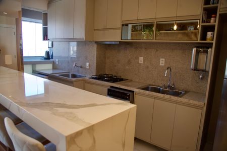 Apartamento à venda com 140m², 2 quartos e 2 vagasCozinha