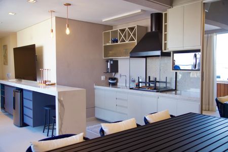 Apartamento à venda com 140m², 2 quartos e 2 vagasSala