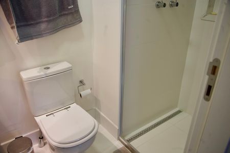 Apartamento à venda com 140m², 2 quartos e 2 vagasBanheiro Suite