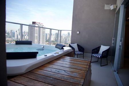 Apartamento à venda com 140m², 2 quartos e 2 vagasSala