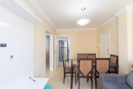 Sala de apartamento para alugar com 2 quartos, 54m² em Água Verde, Curitiba